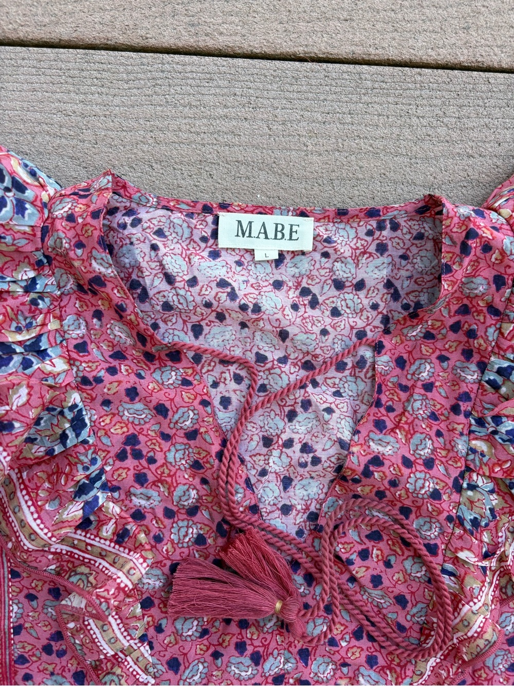 Floral V-Neck Ruffle Sleeve Blouse in Pink - Picture 3 of 4